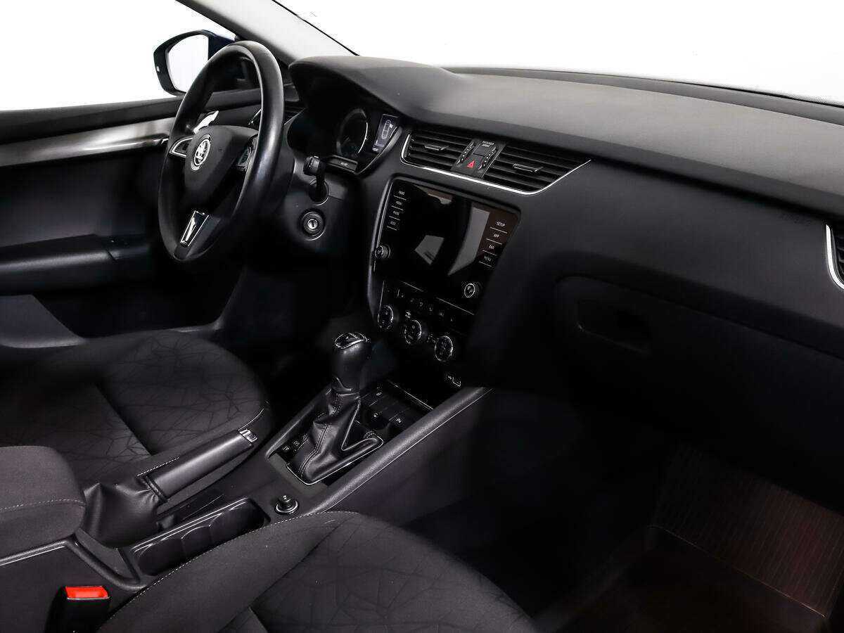 Skoda Octavia 2019 года с пробегом. Фото: #8