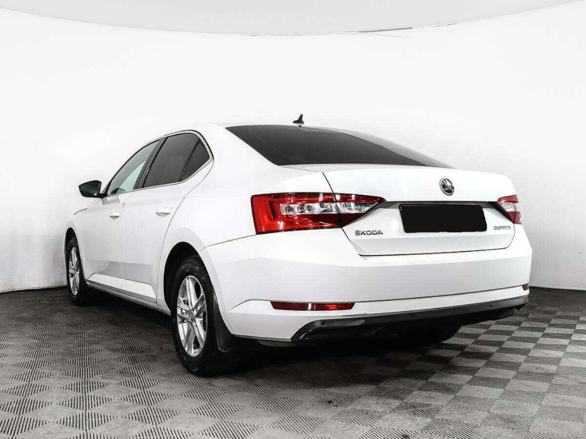 Skoda Superb 2016 года с пробегом. Фото: #6