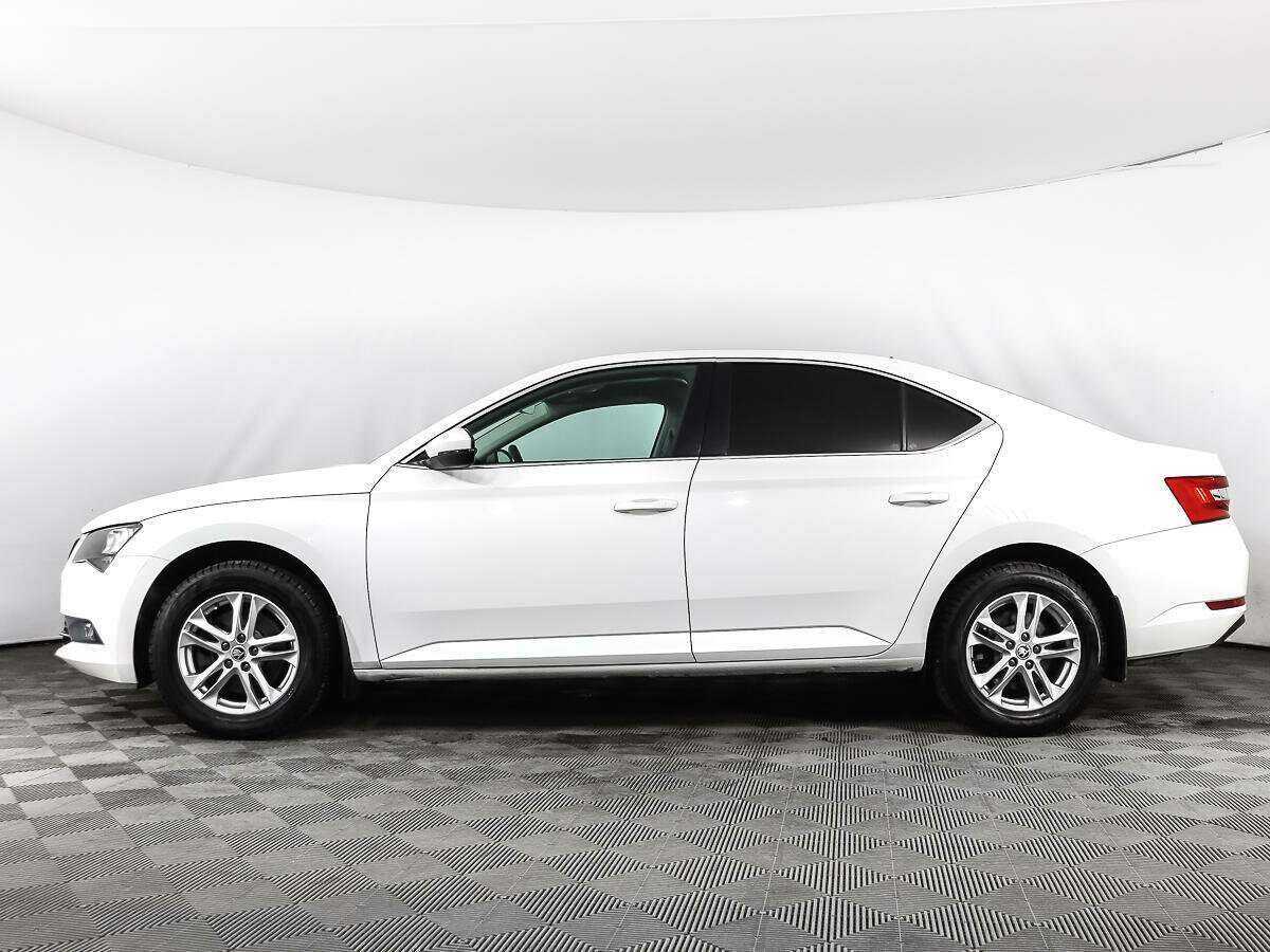 Skoda Superb 2016 года с пробегом. Фото: #7