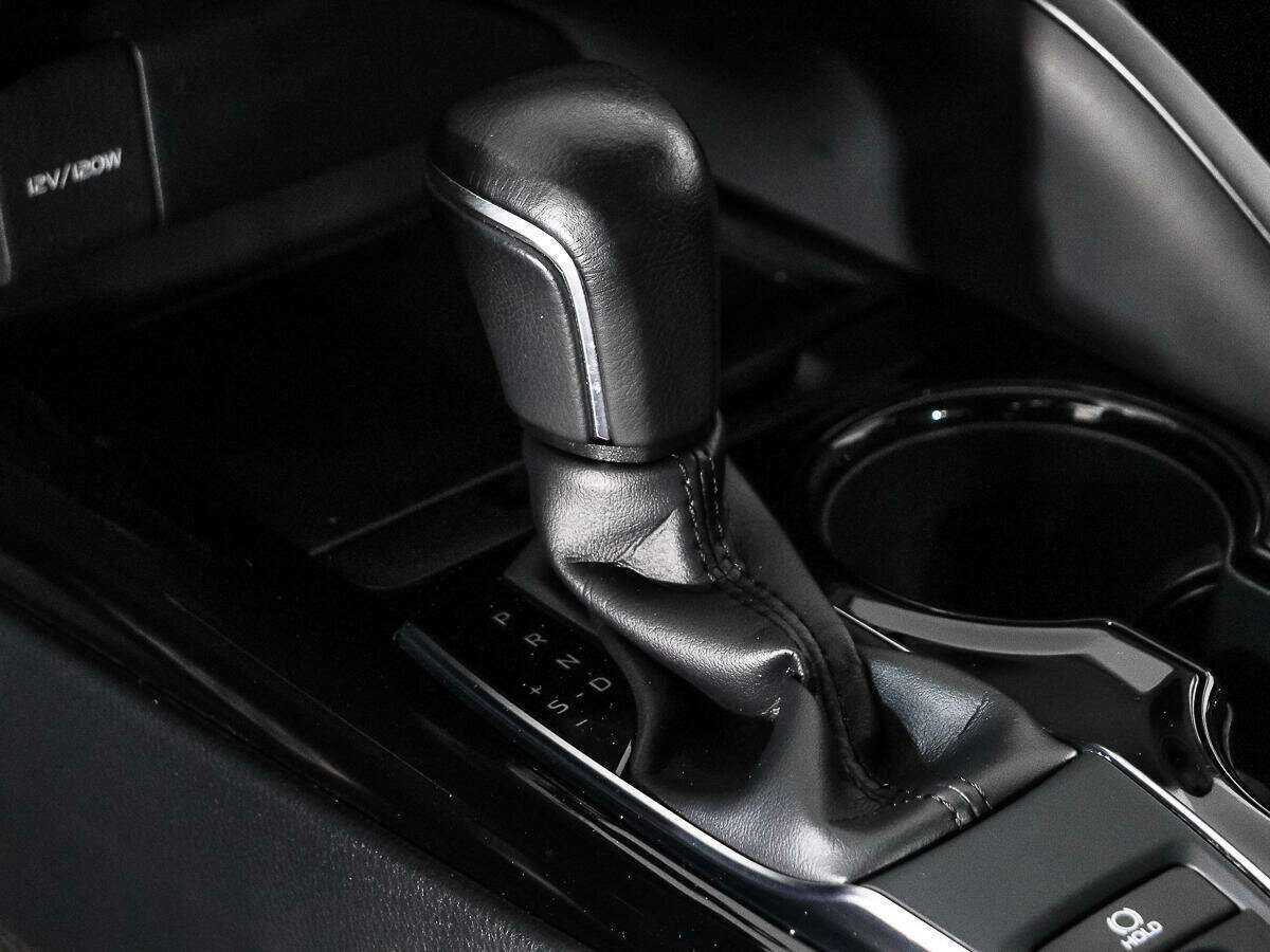 Toyota Camry 2020 года с пробегом. Фото: #7