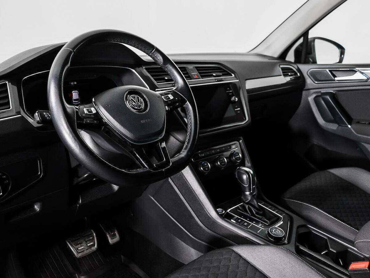 Volkswagen Tiguan 2018 года с пробегом. Фото: #8