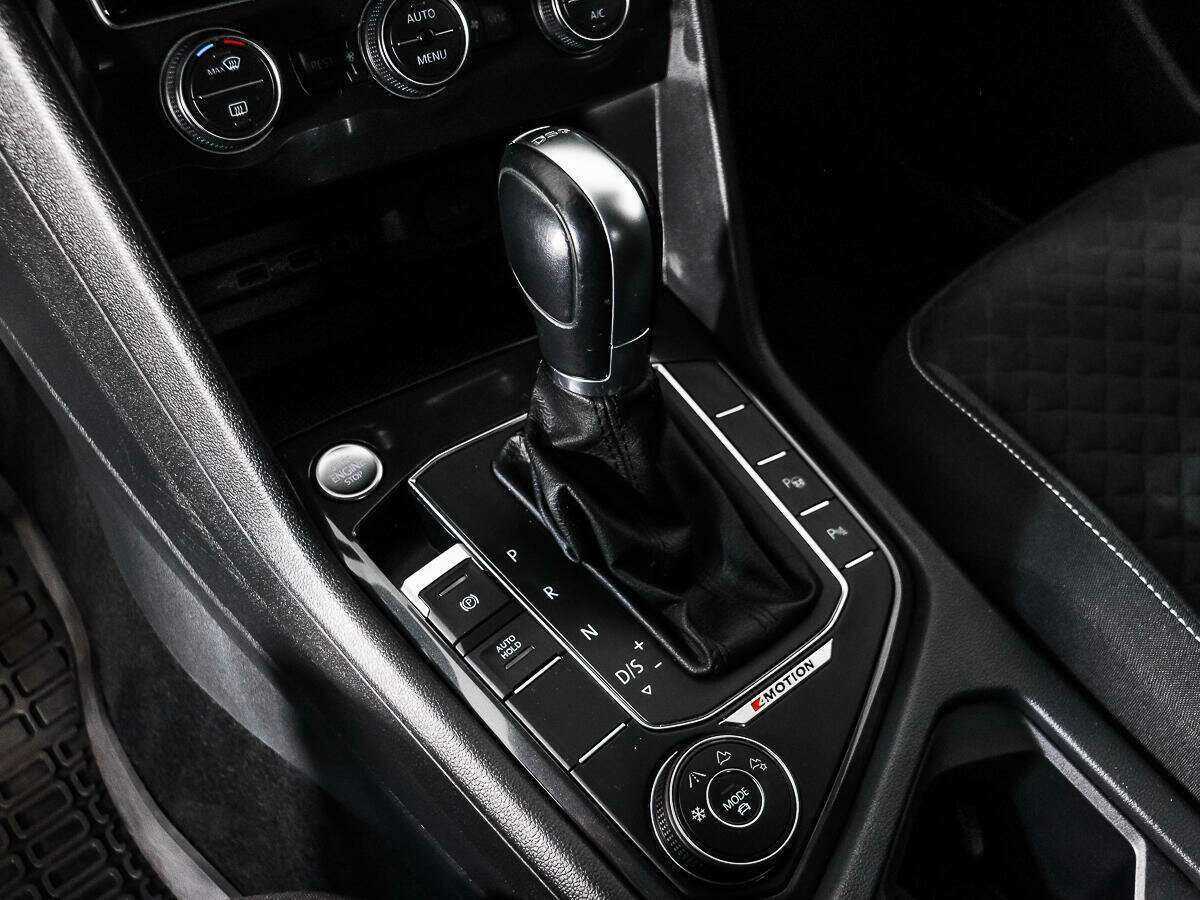 Volkswagen Tiguan 2018 года с пробегом. Фото: #9