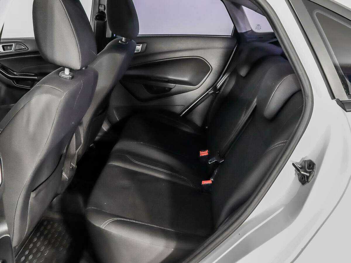 Ford Fiesta 2015 года с пробегом. Фото: #8