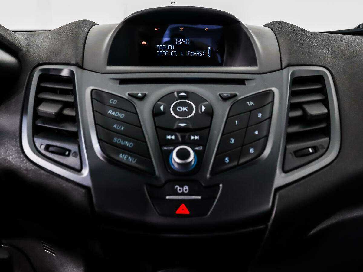 Ford Fiesta 2015 года с пробегом. Фото: #11