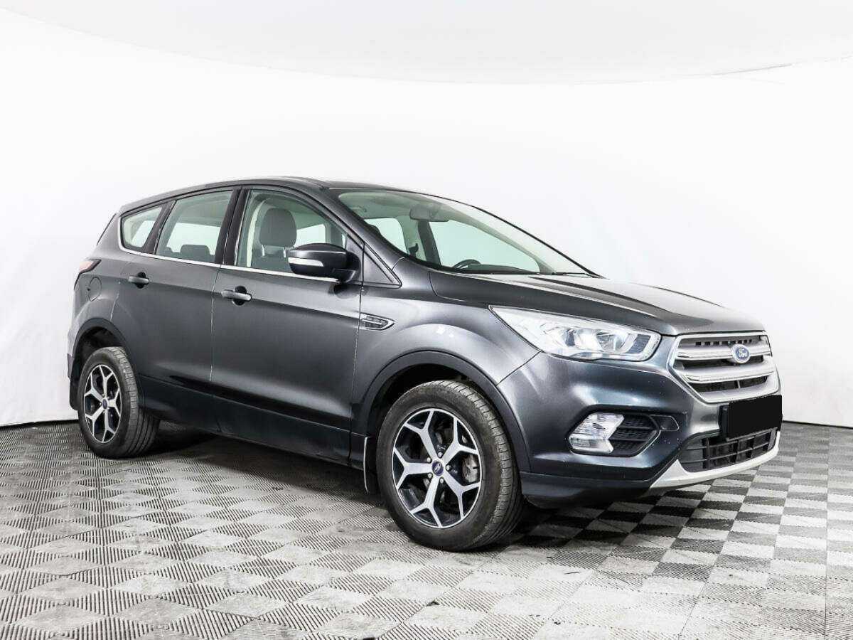 Ford Kuga 2017 года с пробегом. Фото: #2