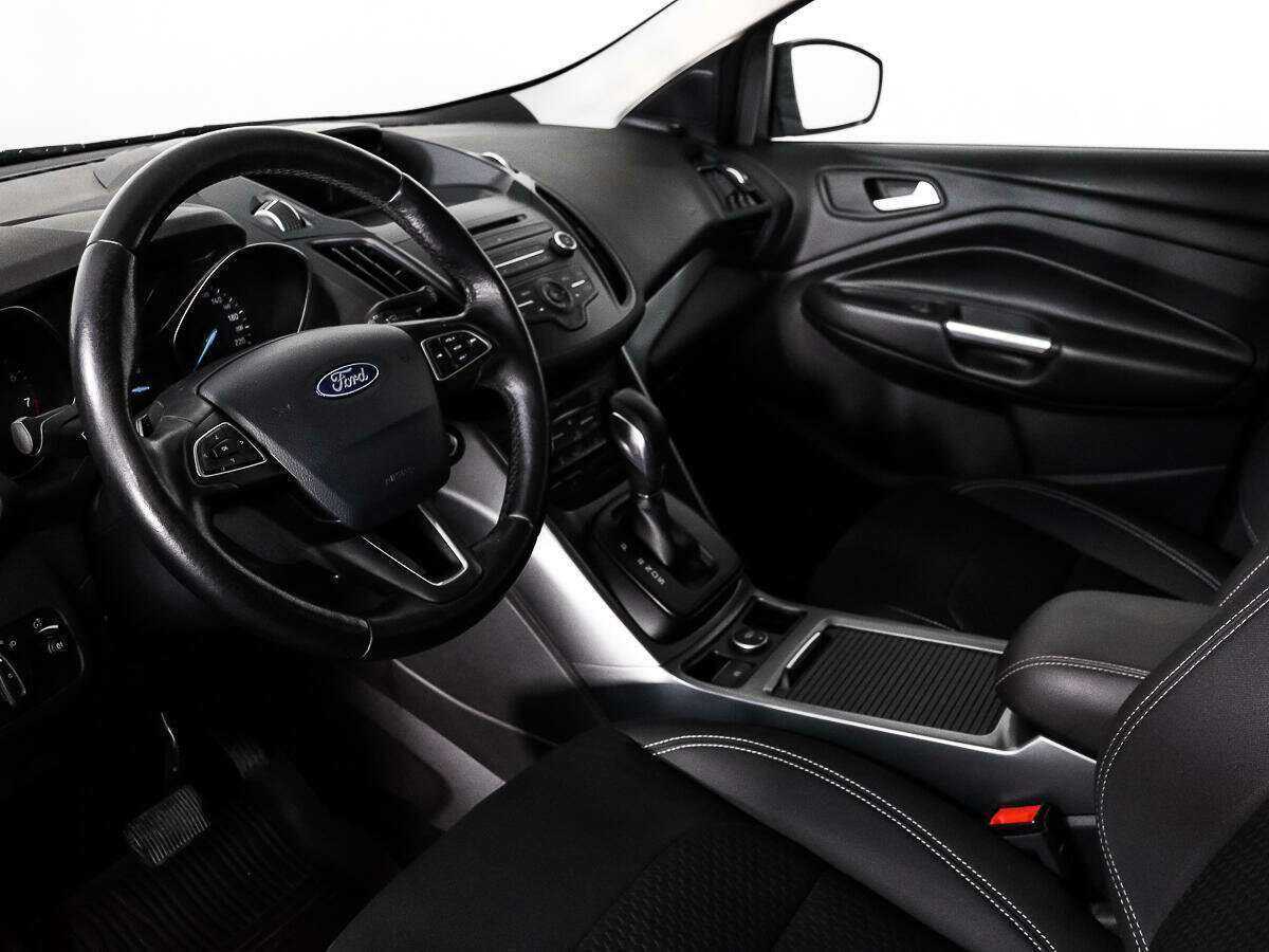Ford Kuga 2017 года с пробегом. Фото: #8