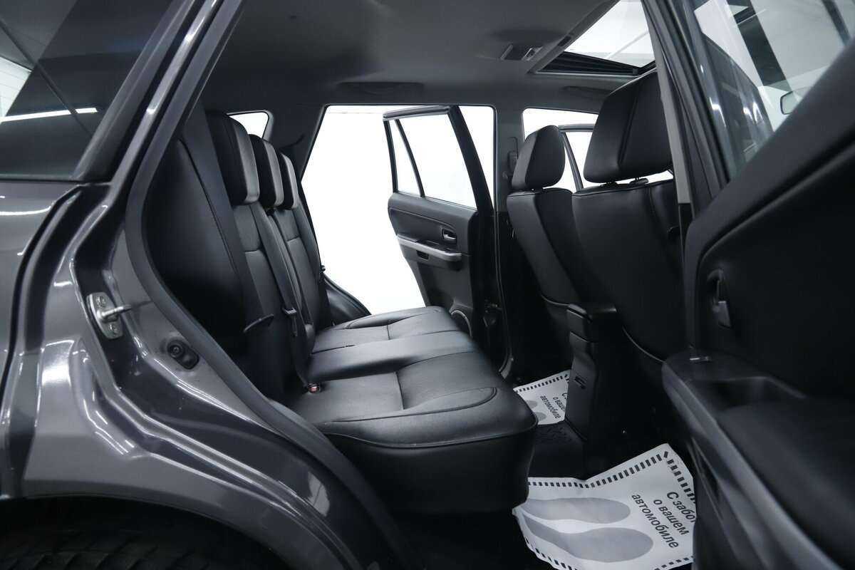 Suzuki Grand Vitara 2012 года с пробегом. Фото: #17