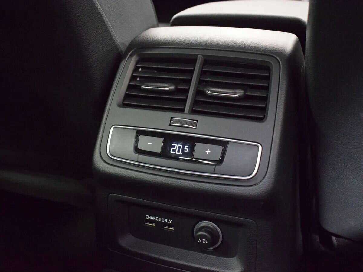 Audi A4 2020 года с пробегом. Фото: #18