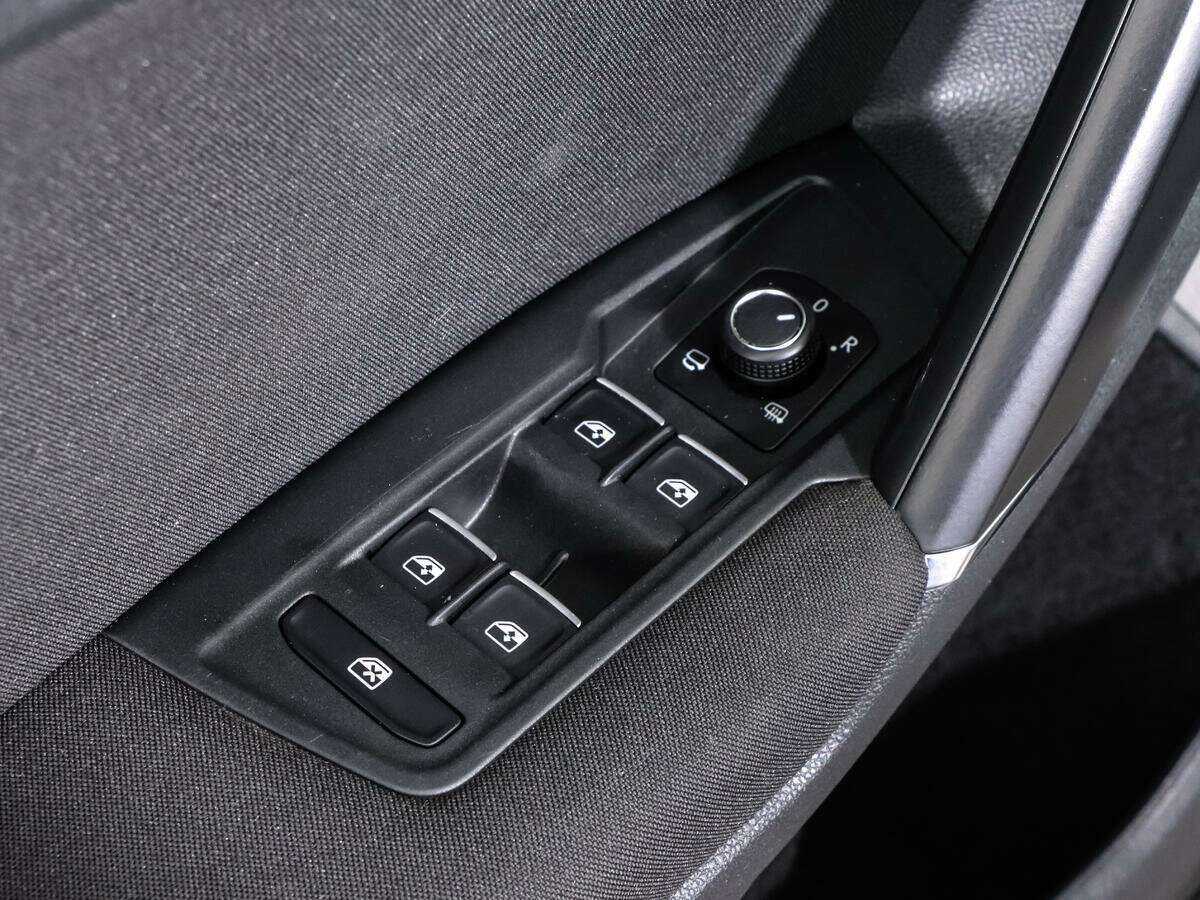 Volkswagen Tiguan 2018 года с пробегом. Фото: #17