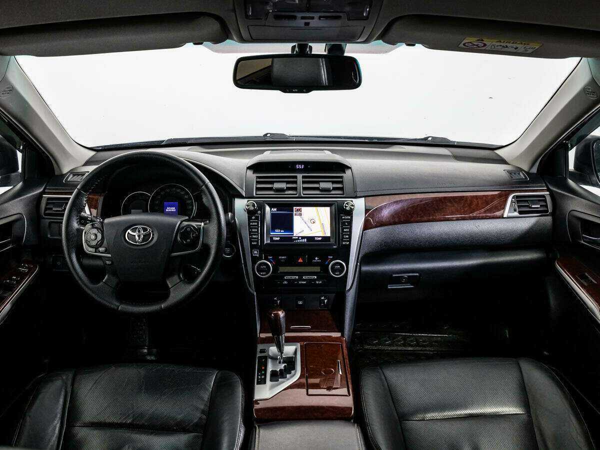 Toyota Camry 2013 года с пробегом. Фото: #12