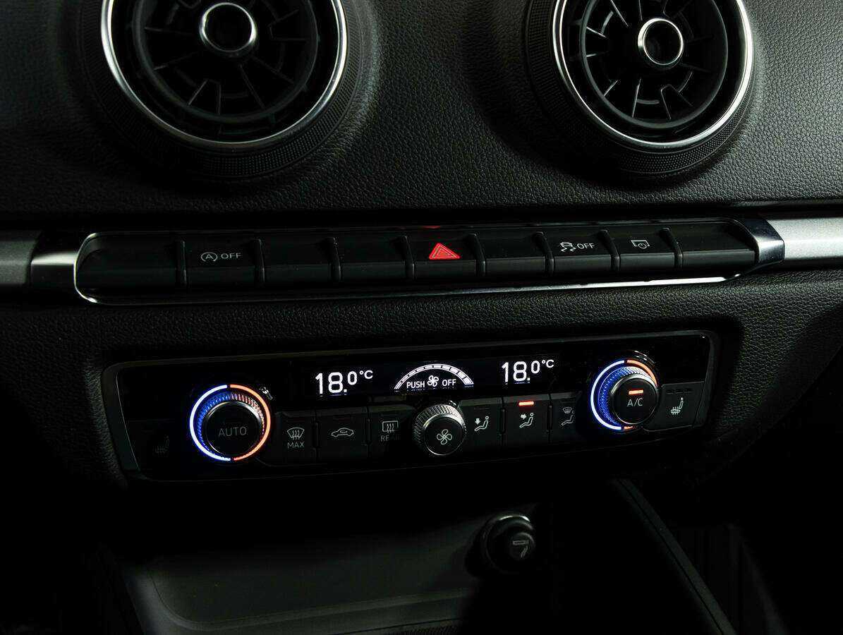 Audi A3 2018 года с пробегом. Фото: #16