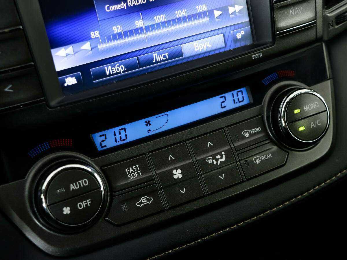 Toyota RAV4 2015 года с пробегом. Фото: #12