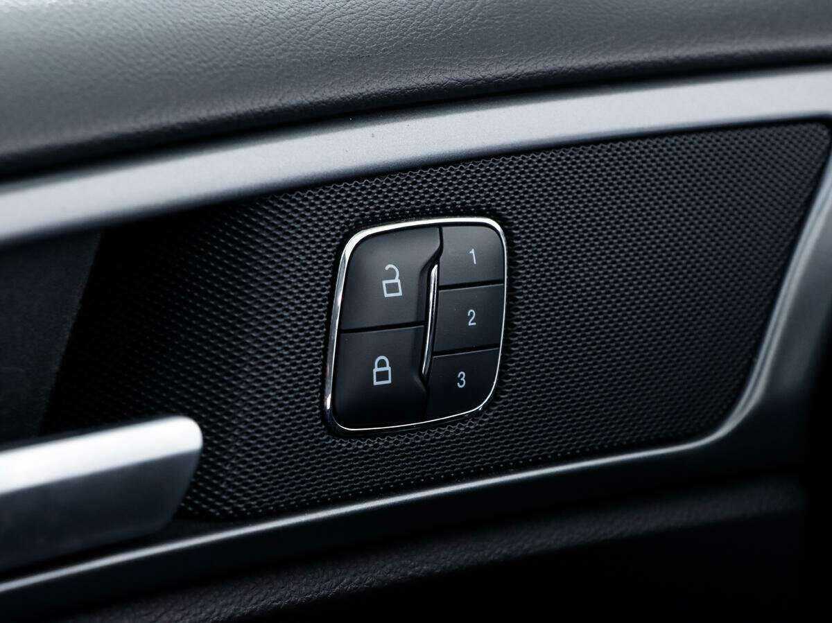 Ford Mondeo 2019 года с пробегом. Фото: #15