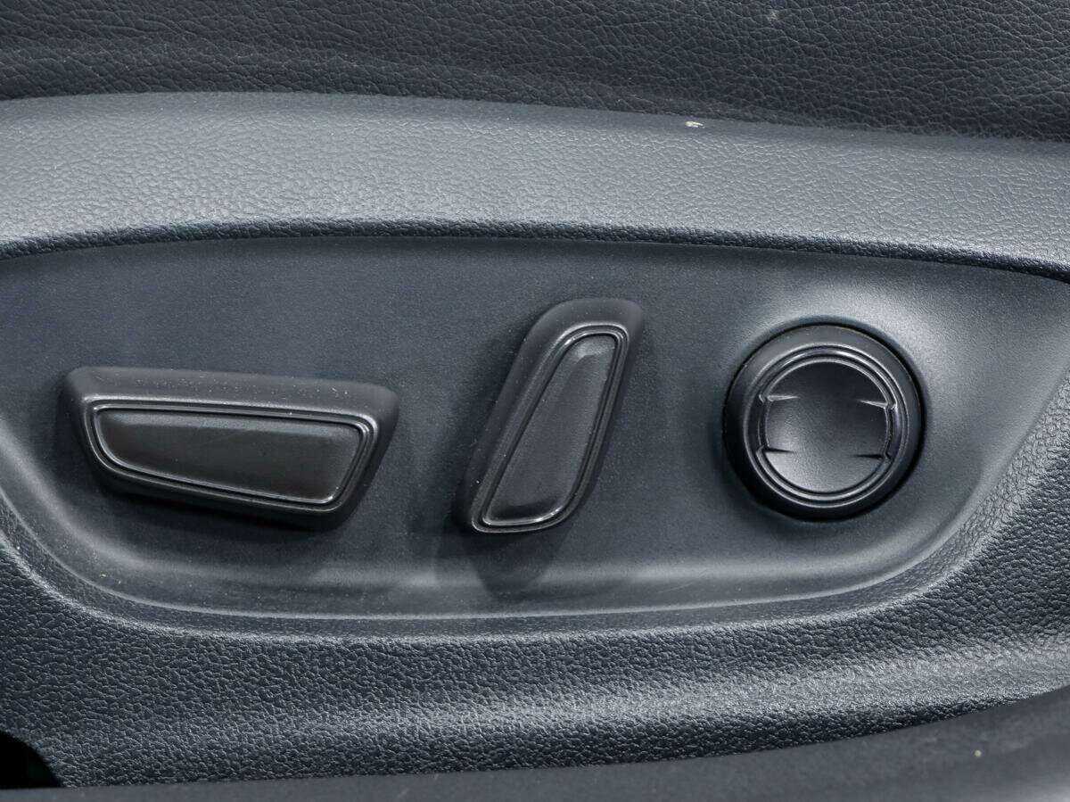 Toyota Camry 2018 года с пробегом. Фото: #11