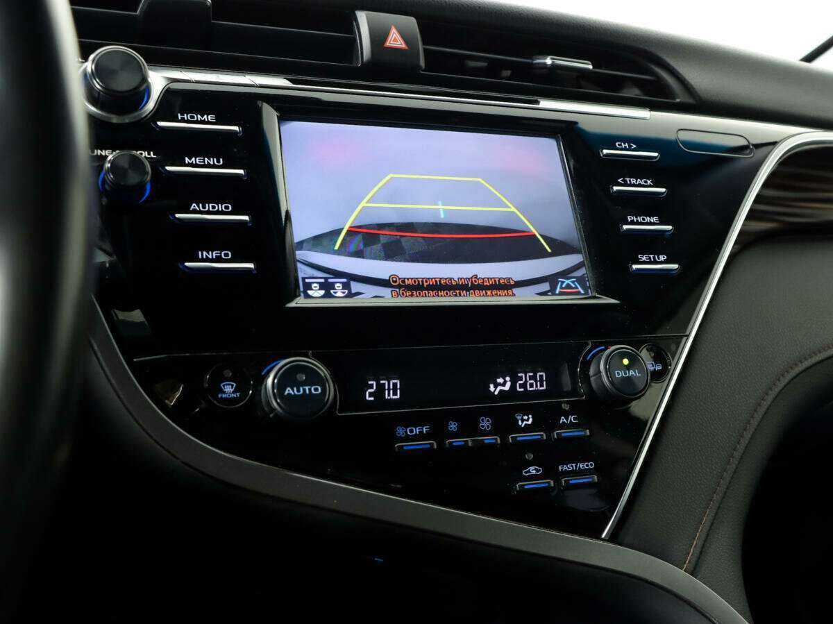 Toyota Camry 2018 года с пробегом. Фото: #14