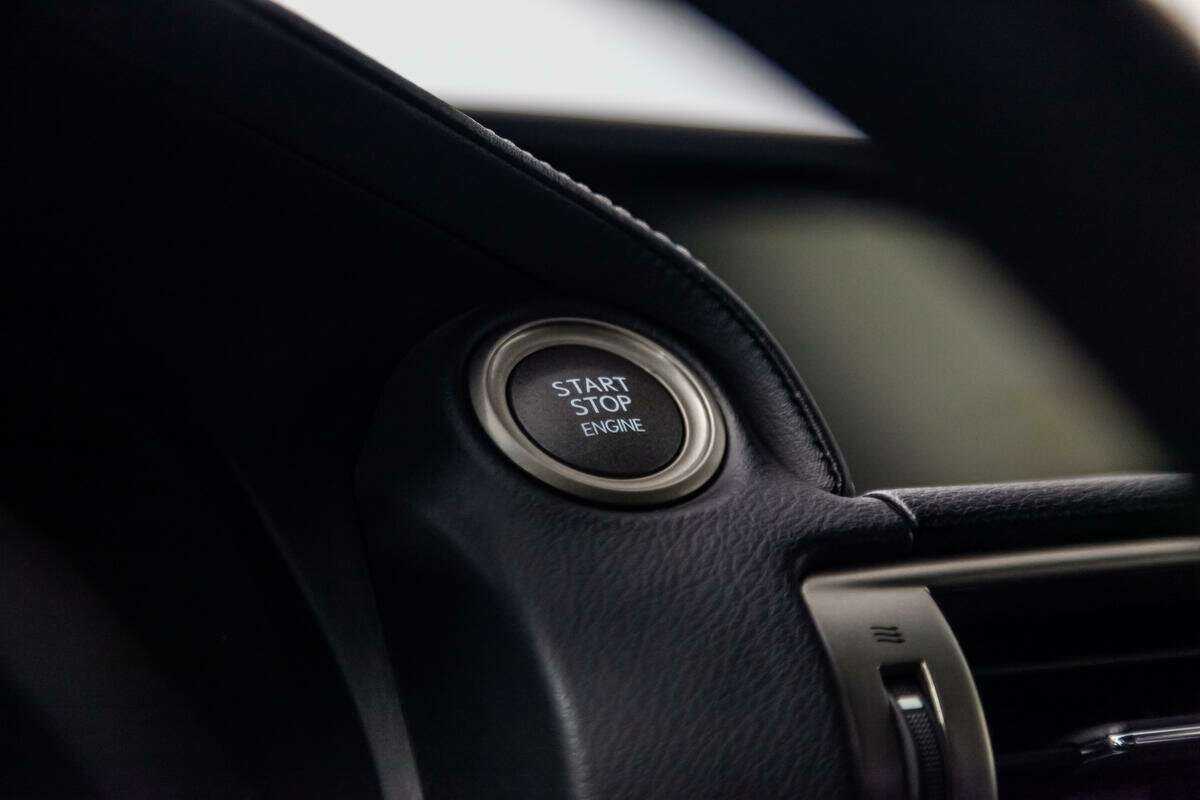 Lexus IS 2014 года с пробегом. Фото: #16