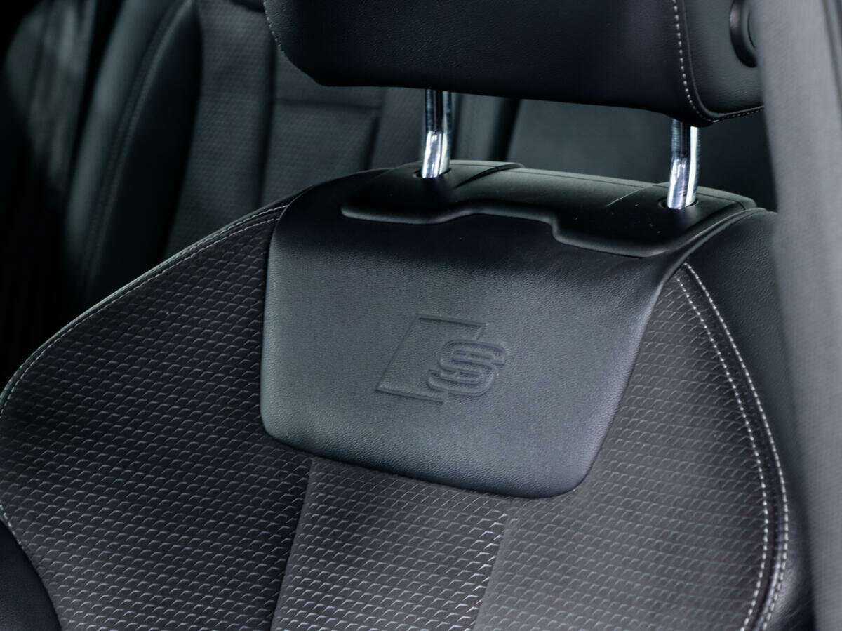 Audi A4 2019 года с пробегом. Фото: #20