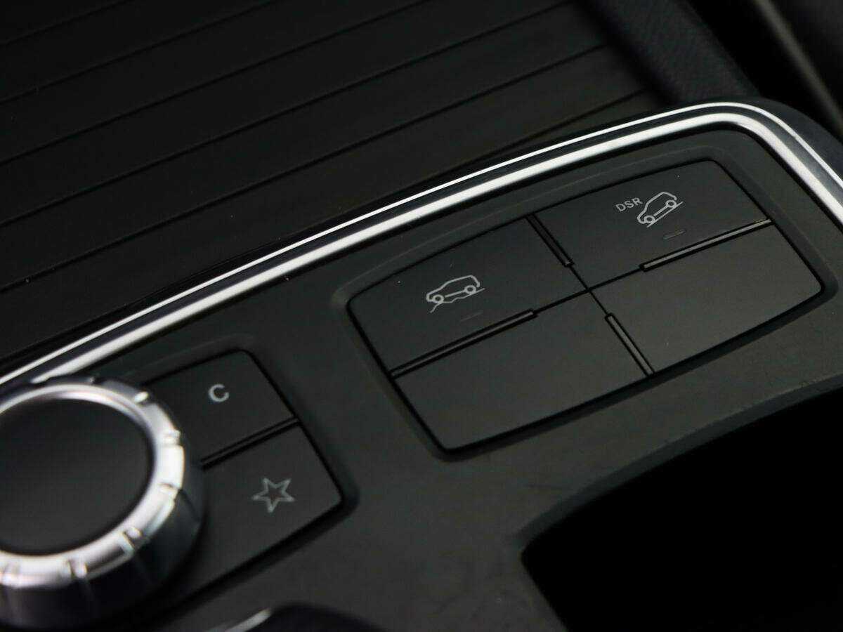 Mercedes-Benz M-Класс 2012 года с пробегом. Фото: #11