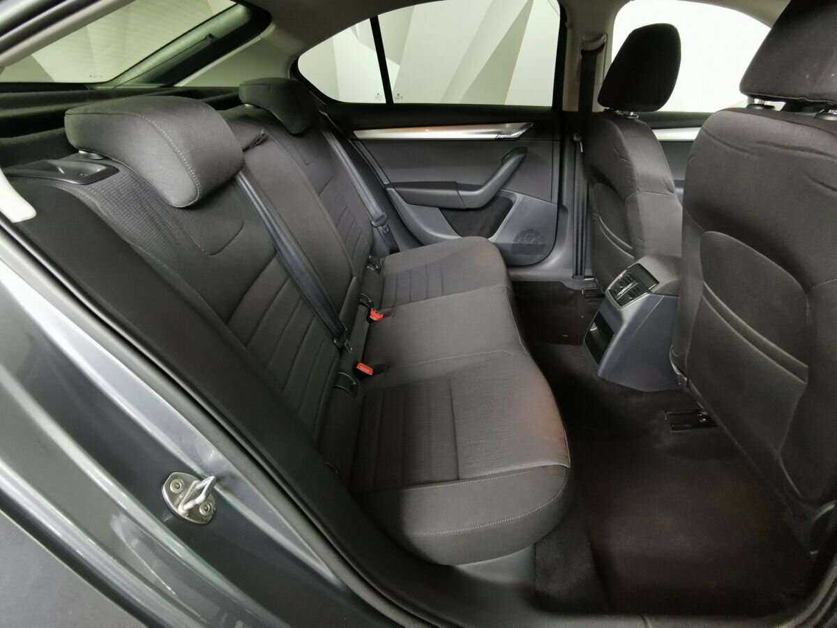 Skoda Octavia 2013 года с пробегом. Фото: #15