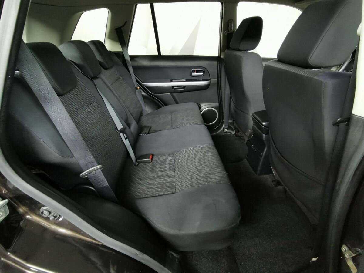 Suzuki Grand Vitara 2013 года с пробегом. Фото: #11