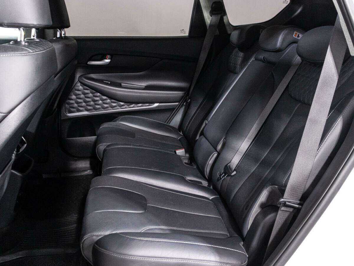 Hyundai Santa Fe 2019 года с пробегом. Фото: #12
