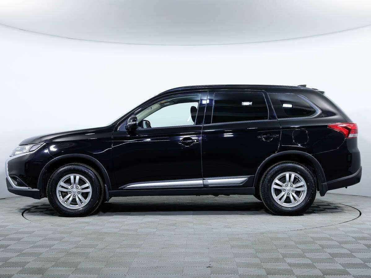 Mitsubishi Outlander 2021 года с пробегом. Фото: #7