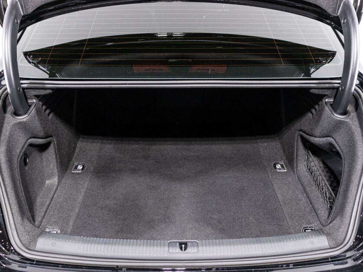 Audi A4 2018 года с пробегом. Фото: #14