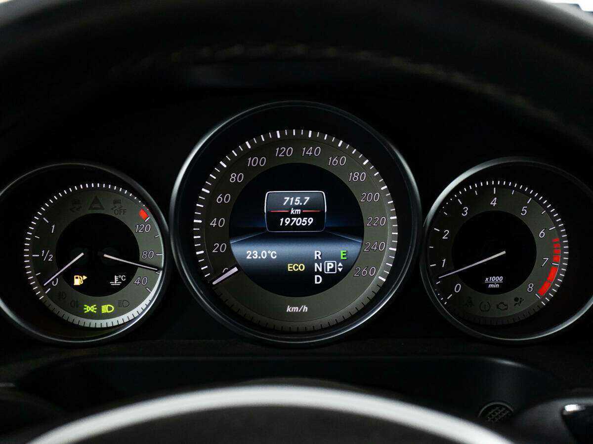 Mercedes-Benz E-Класс 2014 года с пробегом. Фото: #11