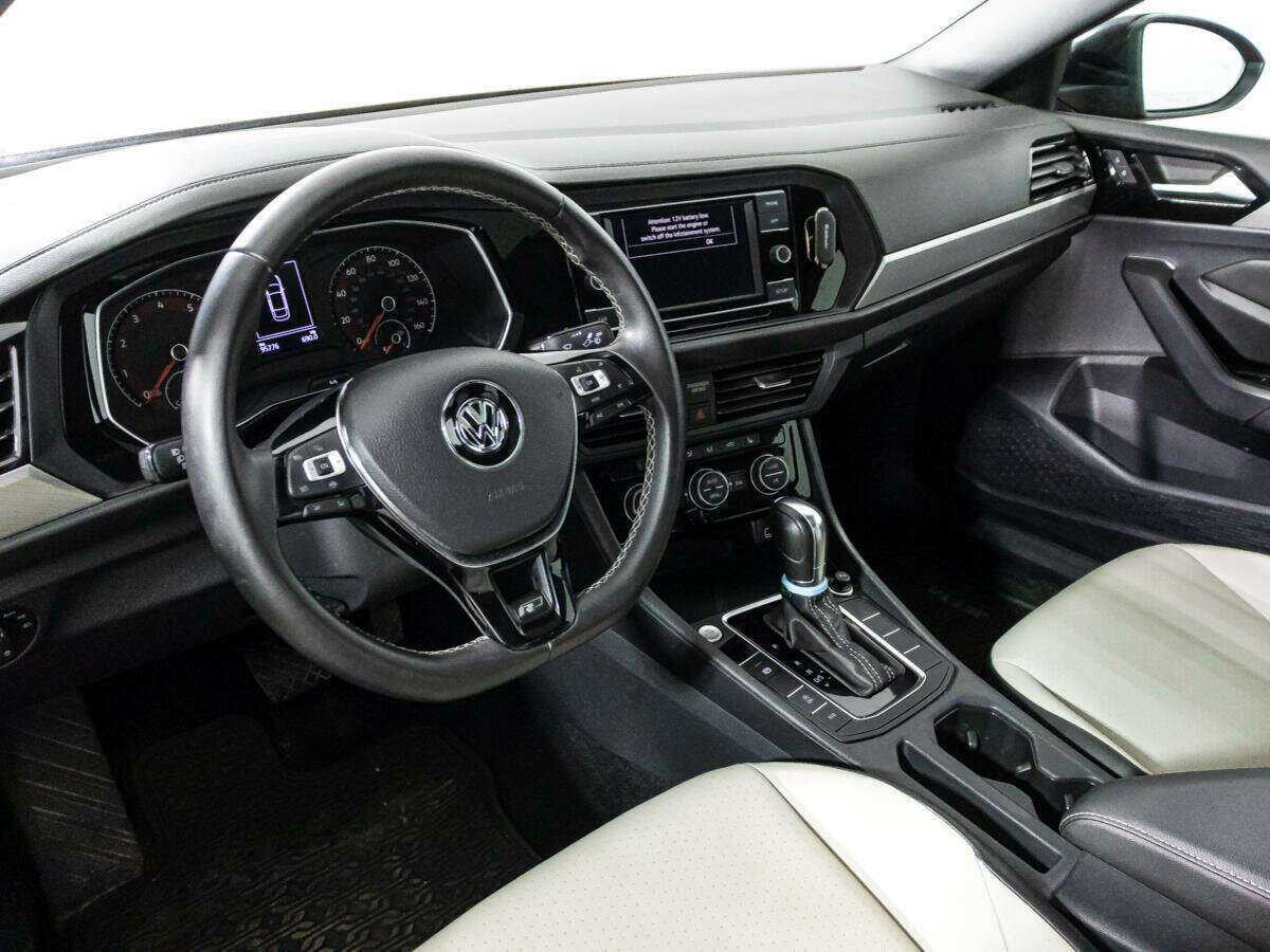 Volkswagen Jetta 2018 года с пробегом. Фото: #10