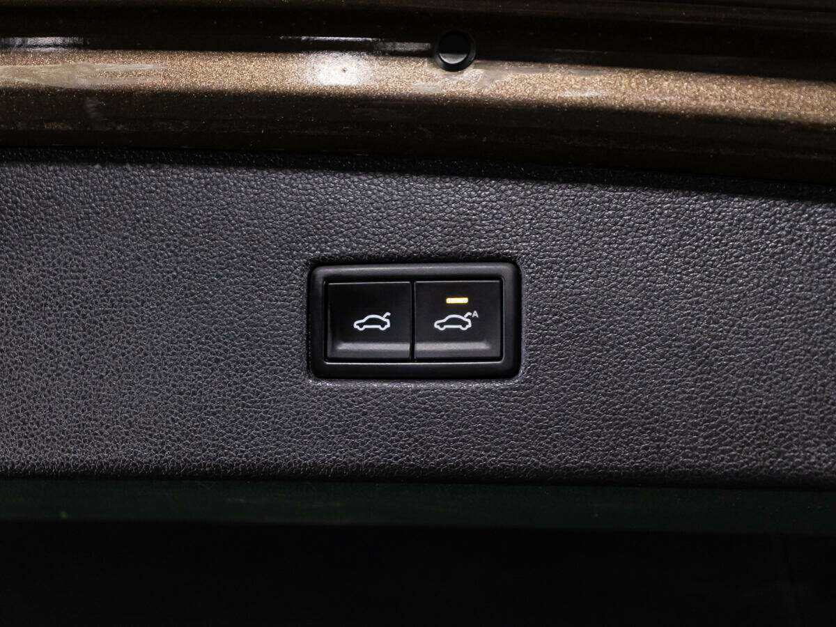 Volkswagen Tiguan 2018 года с пробегом. Фото: #14