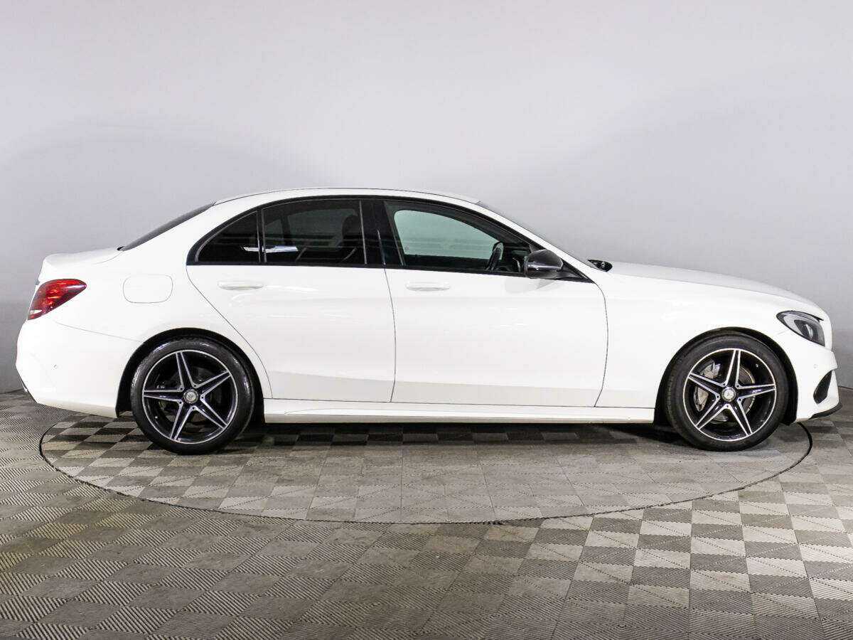 Mercedes-Benz C-Класс 2017 года с пробегом. Фото: #3