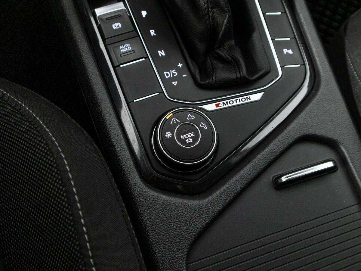 Volkswagen Tiguan 2018 года с пробегом. Фото: #17