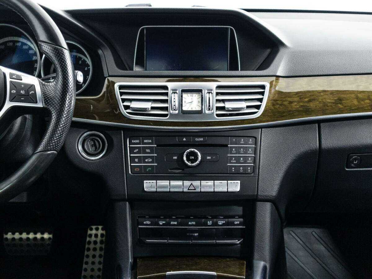 Mercedes-Benz E-Класс 2015 года с пробегом. Фото: #13