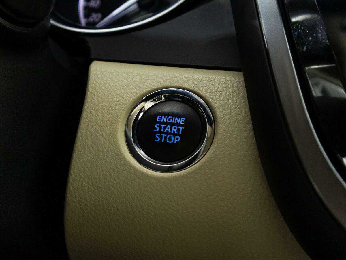 Toyota Camry 2018 года с пробегом. Фото: #21