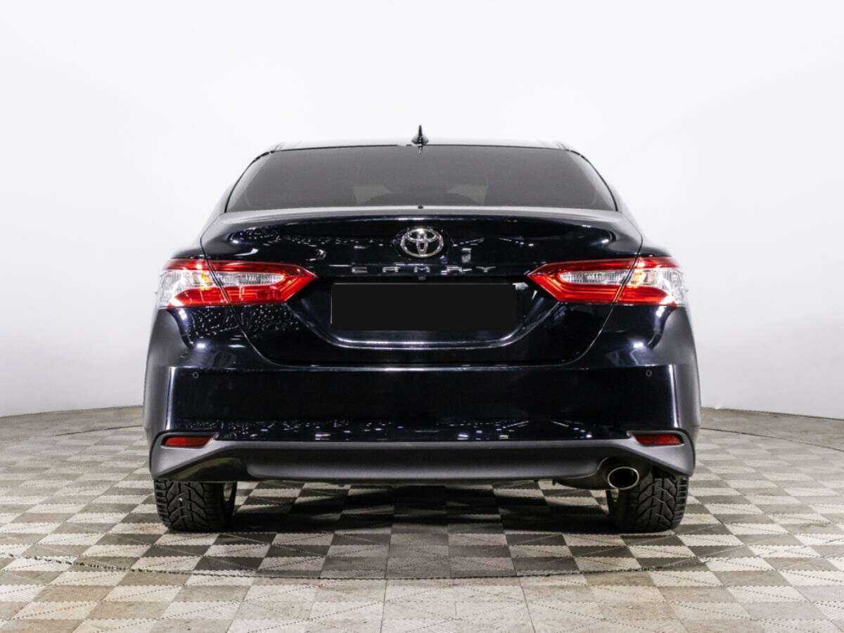 Toyota Camry 2018 года с пробегом. Фото: #5