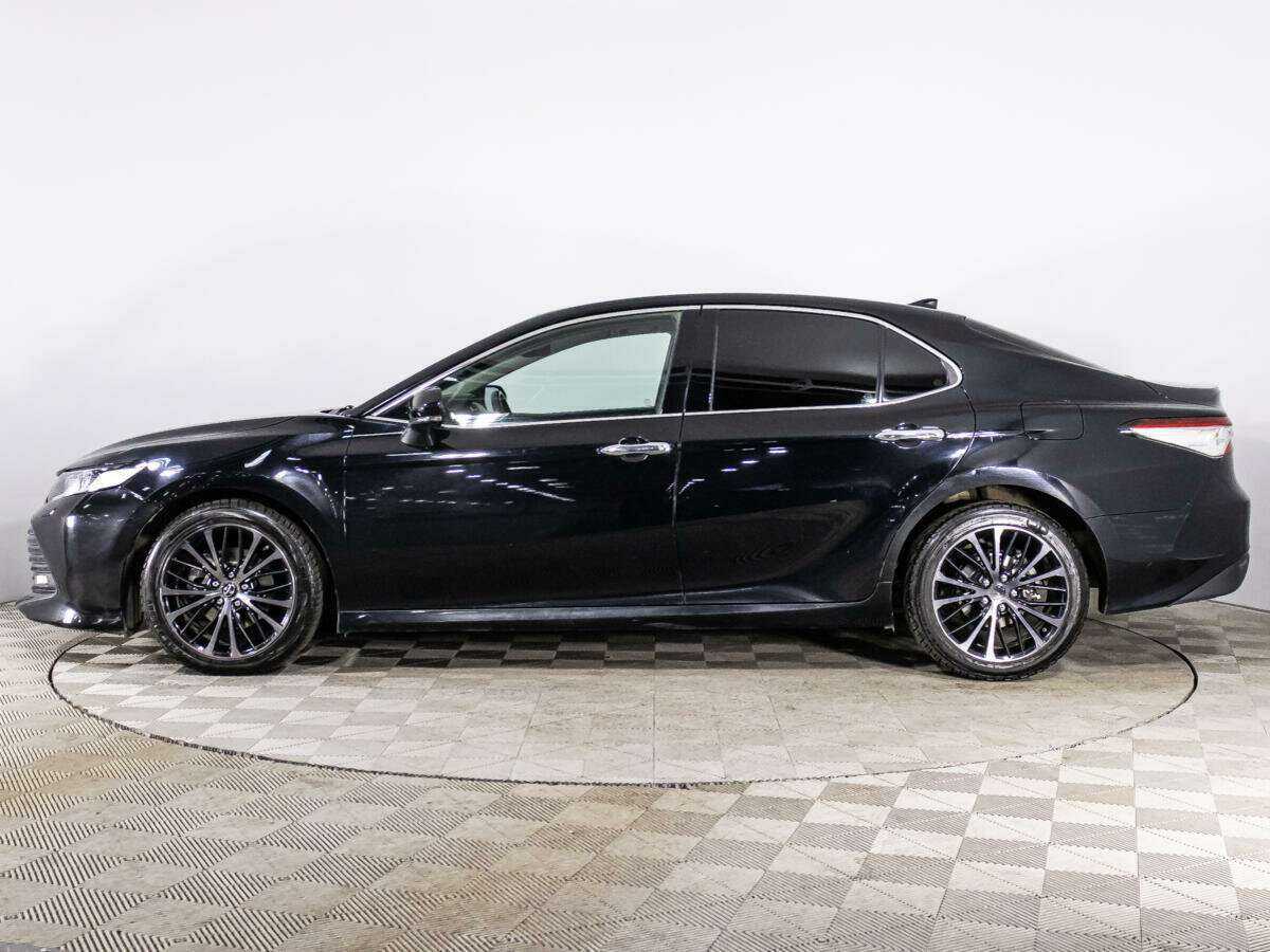 Toyota Camry 2018 года с пробегом. Фото: #7