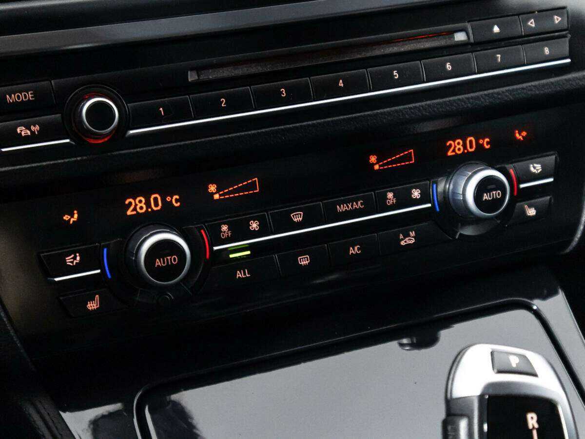 BMW 5 серии 2012 года с пробегом. Фото: #16