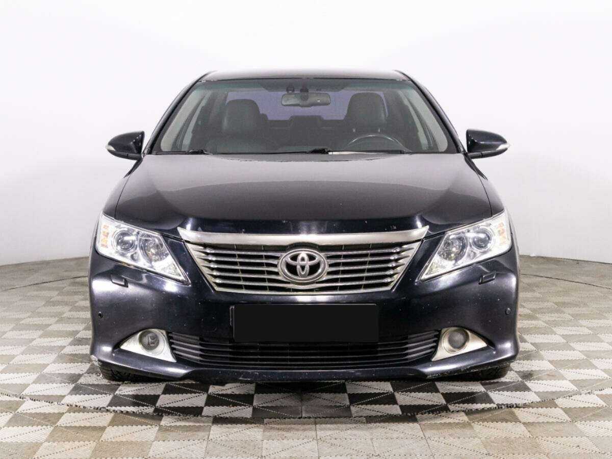 Toyota Camry 2013 года с пробегом. Фото: #1
