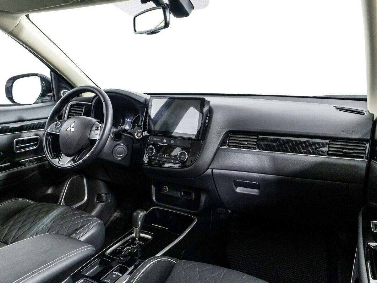 Mitsubishi Outlander 2022 года с пробегом. Фото: #7