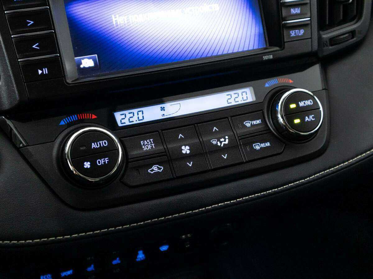 Toyota RAV4 2018 года с пробегом. Фото: #15