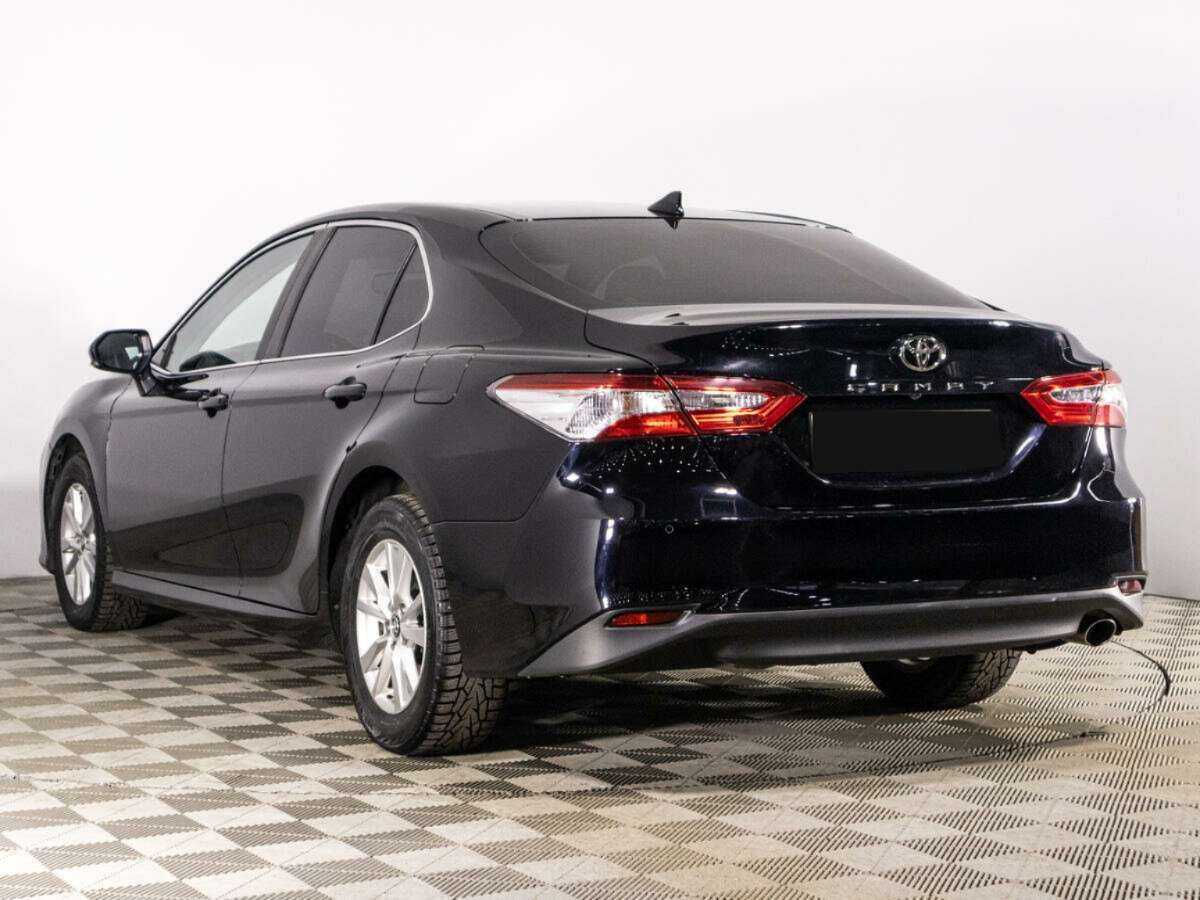 Toyota Camry 2019 года с пробегом. Фото: #6