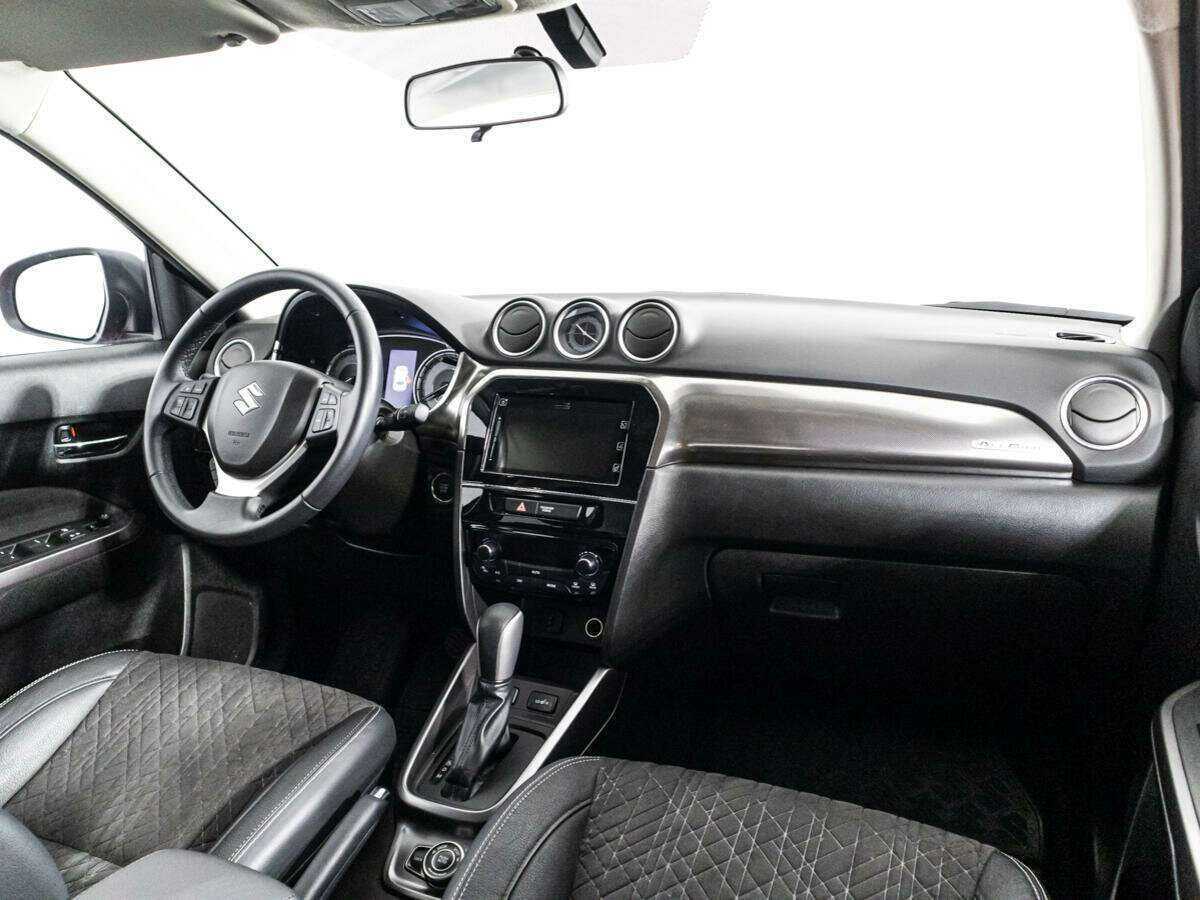 Suzuki Vitara 2021 года с пробегом. Фото: #8