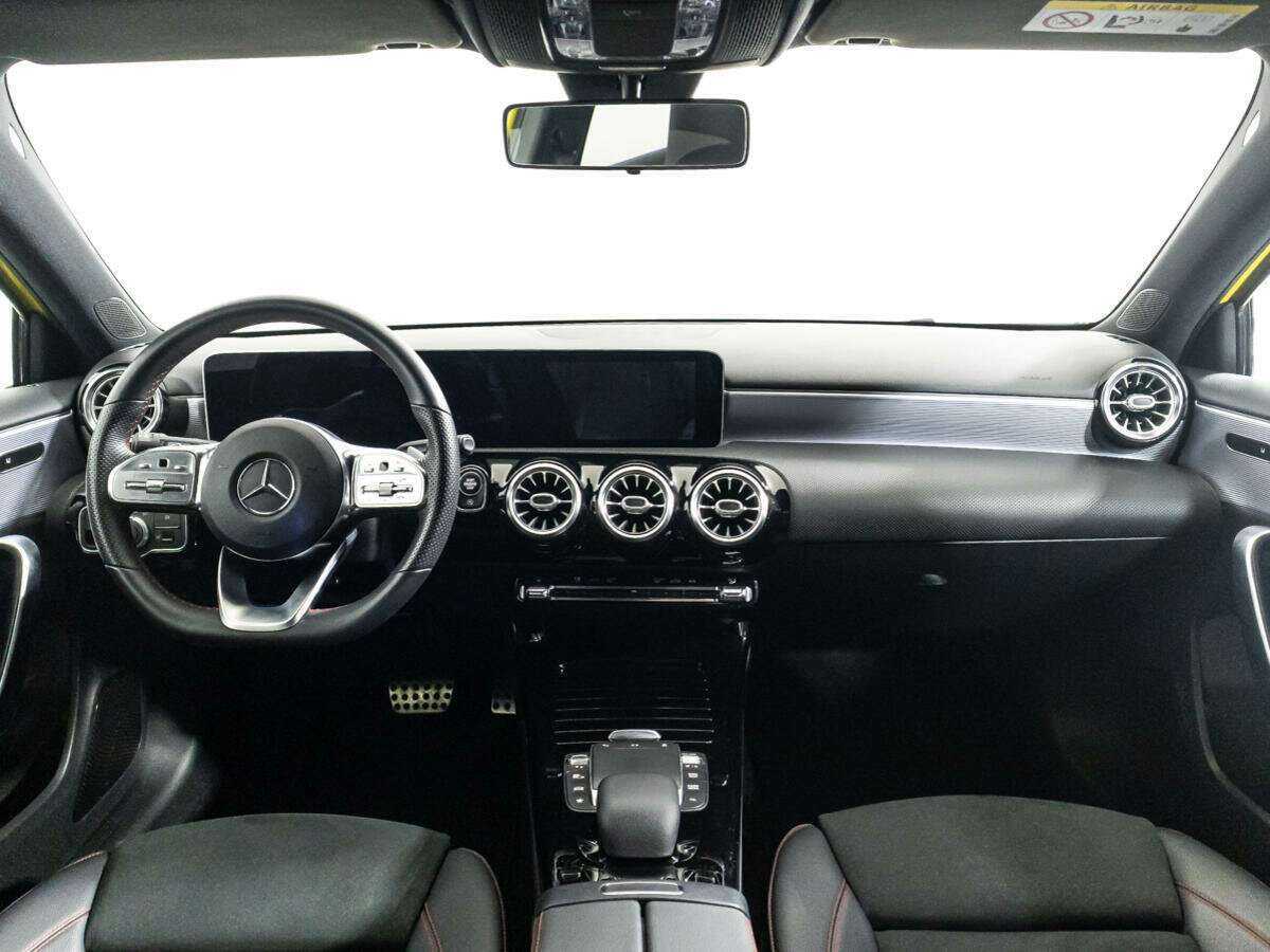 Mercedes-Benz A-Класс 2020 года с пробегом. Фото: #12