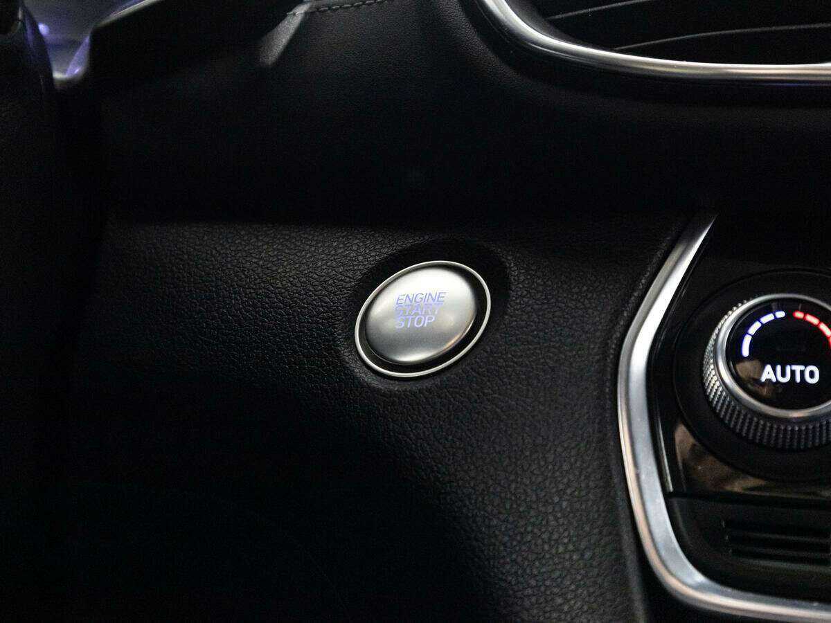 Hyundai Santa Fe 2019 года с пробегом. Фото: #16