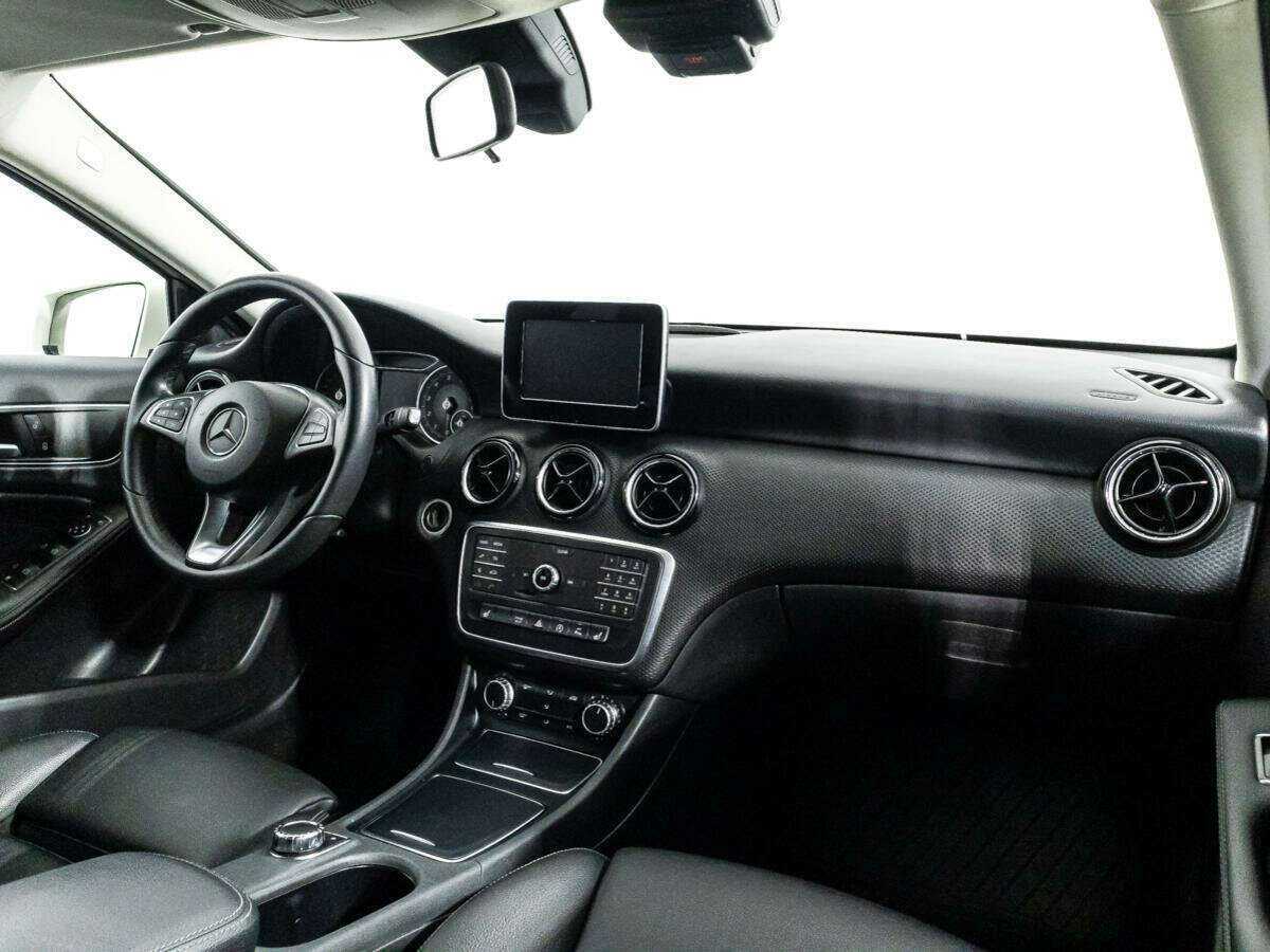 Mercedes-Benz A-Класс 2016 года с пробегом. Фото: #8