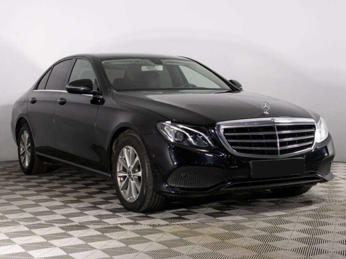Mercedes-Benz E-Класс 2019 года с пробегом. Фото: #2
