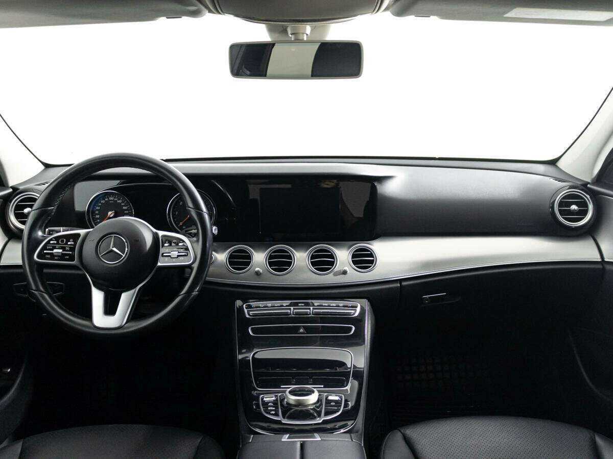 Mercedes-Benz E-Класс 2019 года с пробегом. Фото: #12