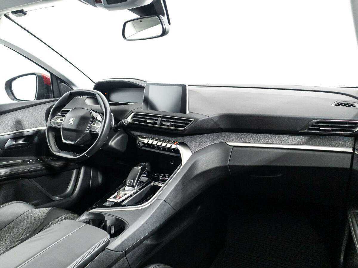 Peugeot 3008 2018 года с пробегом. Фото: #8