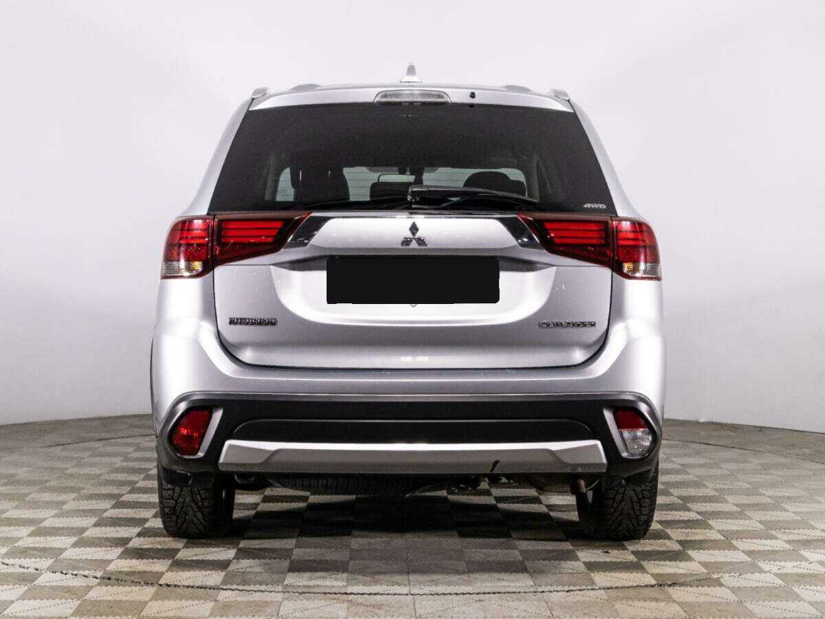Mitsubishi Outlander 2017 года с пробегом. Фото: #5