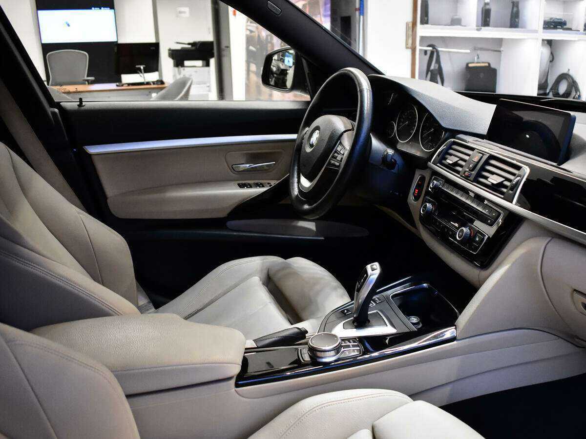 BMW 3 серии 2016 года с пробегом. Фото: #4